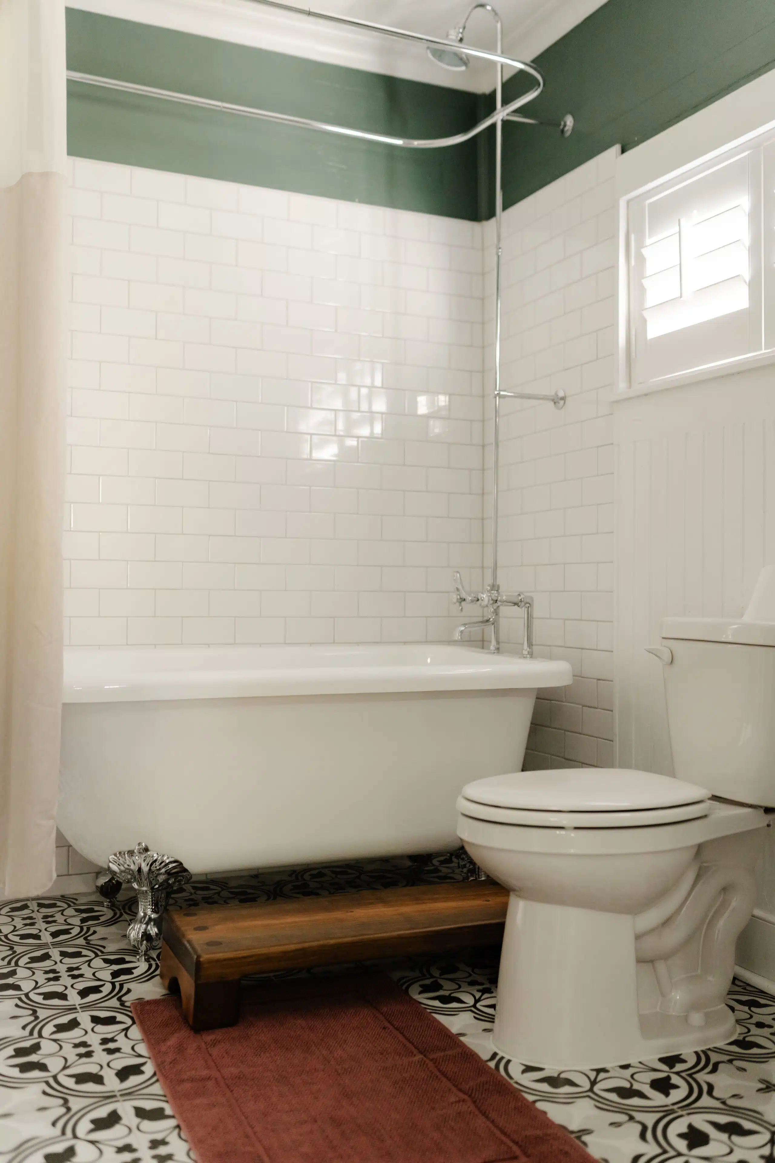 Garden Cottage bathroom